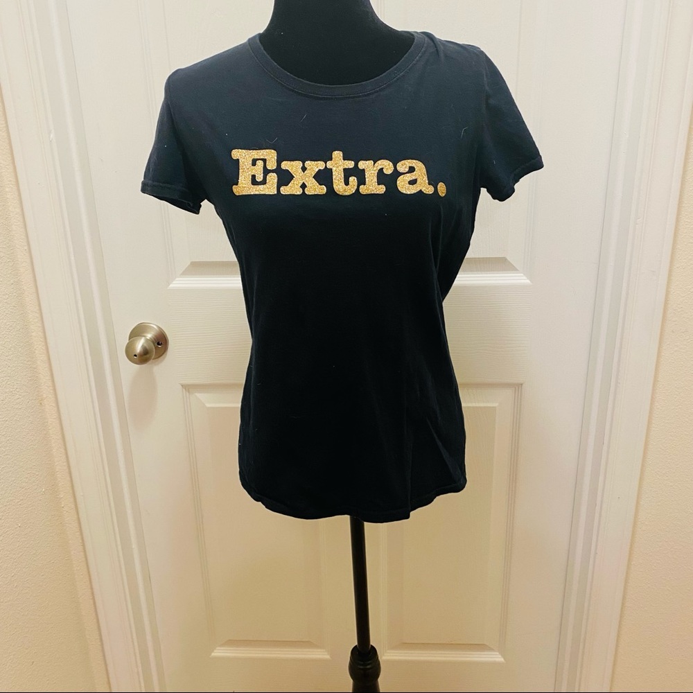 EXTRA Graphic Tee